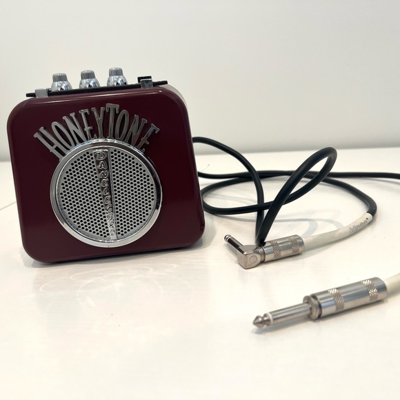 Honeytone Burgundy Mini AMP w/ Cable - Picture 1 of 2